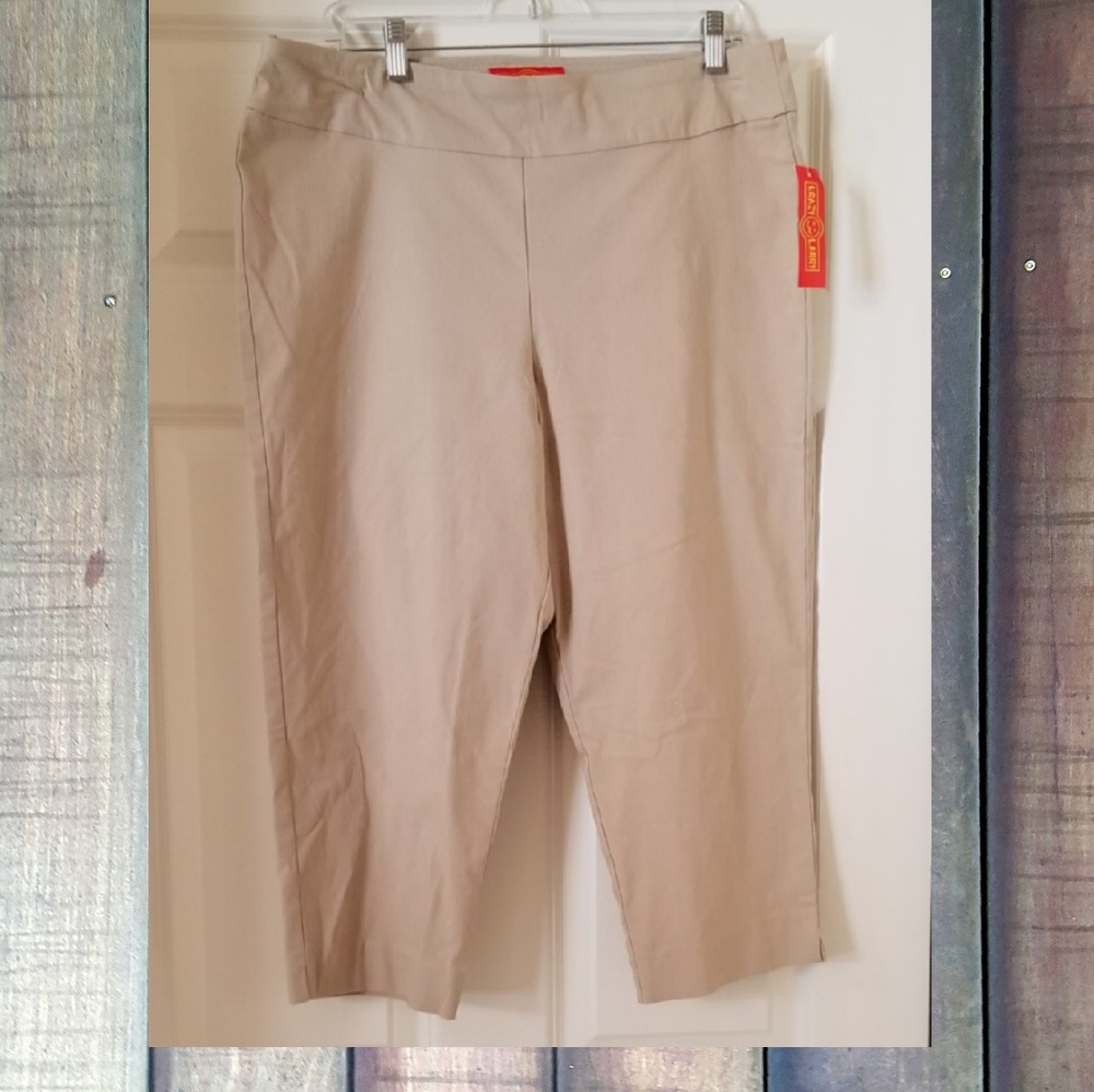 Krazy Larry's Pull On Capri Pants, Sz 16, NWT